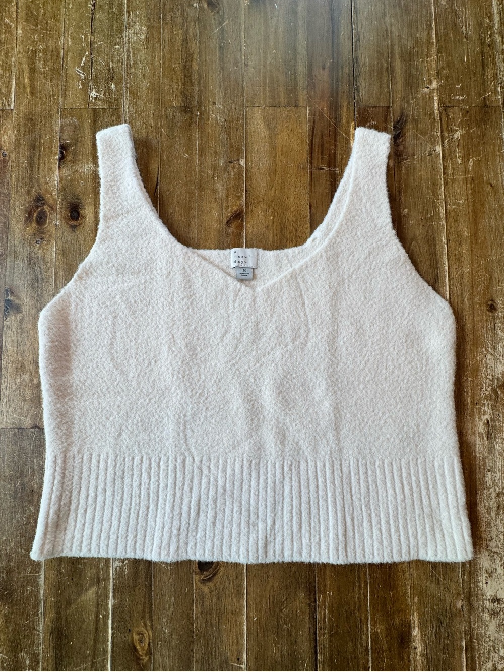 A New Day Target Brand Women’s Super Soft Fuzzy Sweater Tank Cream Size M